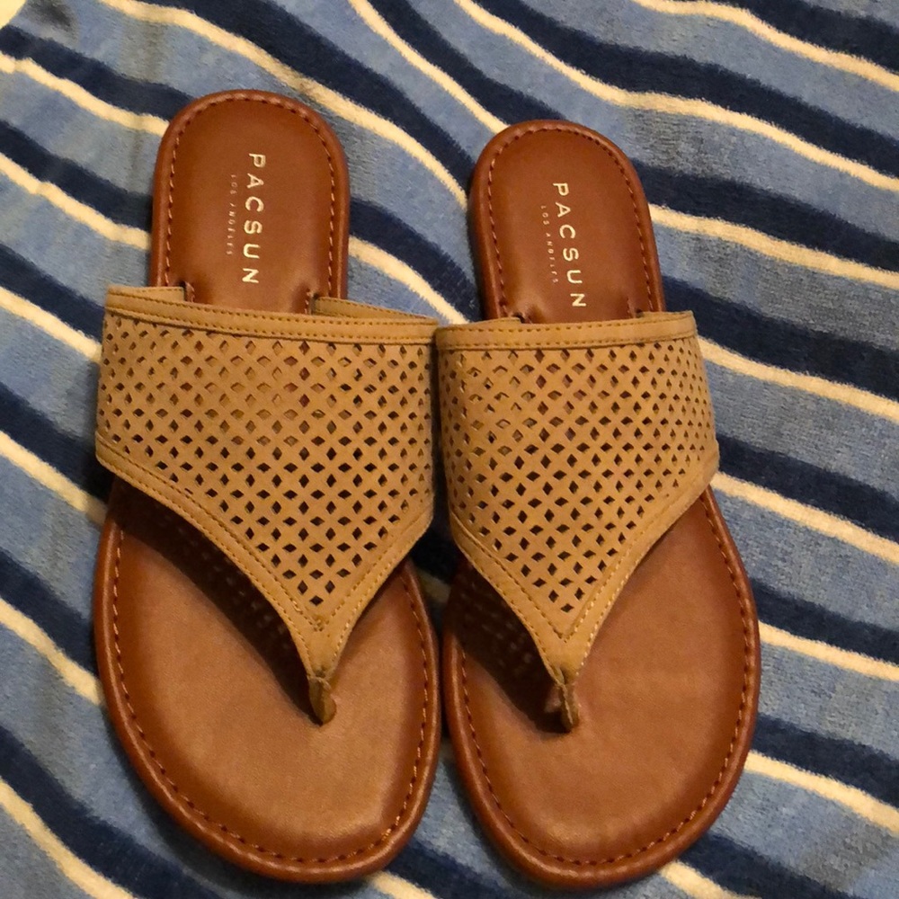 Women’s sandals